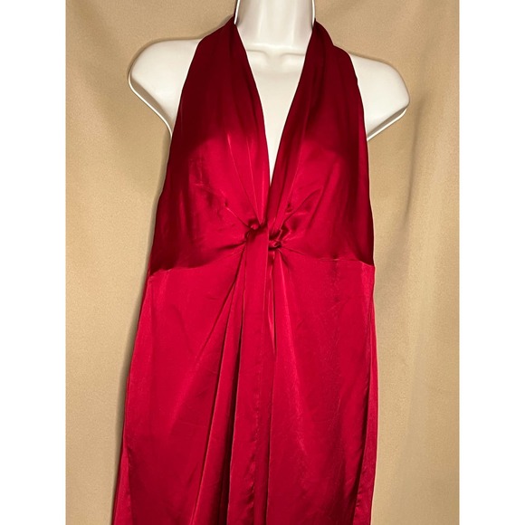 Fame & Partners Vania Plunge Halter Gown size 12 - Picture 5 of 7